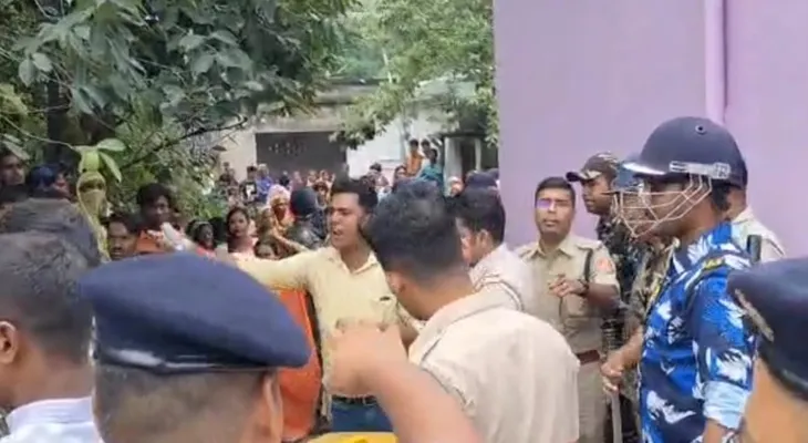 বীরভূমের লাভপুরে দুই গোষ্ঠীর মধ্যে সংঘর্ষ, মৃত ২, গুরুতর জখম ৩