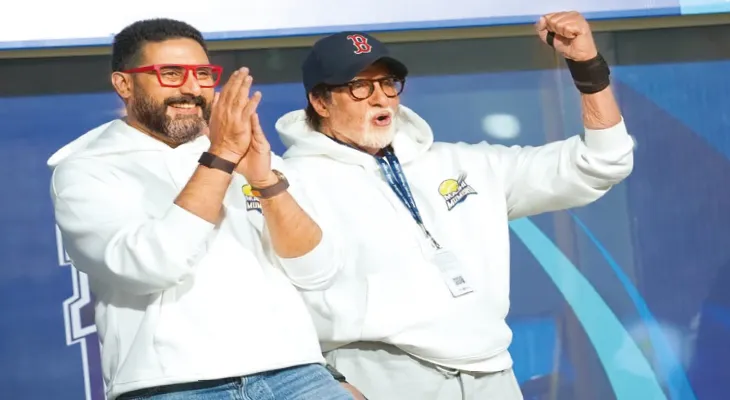 অমিতাভের প্রশংসা