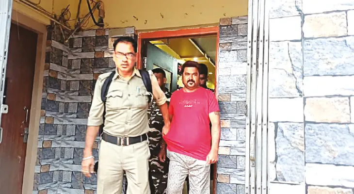 তারকেশ্বরে গ্রেপ্তার তৃণমূলের প্রাক্তন গ্রাম পঞ্চায়েত প্রধান