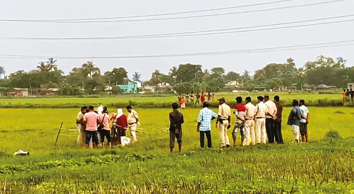 স্বামী খুনের পর স্ত্রী, পরিবার দেড়মাস নিরুত্তাপ কী করে! বিস্ময়ে পড়শিরা