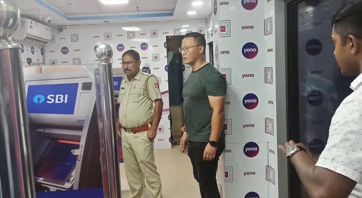 এটিএমগুলির অবস্থা কেমন? খতিয়ে দেখতে ময়নাগুড়িতে অভিযান পুলিসের