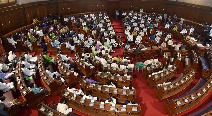 বিধানসভার অধিবেশনে বিরোধীরা অনুপস্থিত, সুর চড়াল তৃণমূল