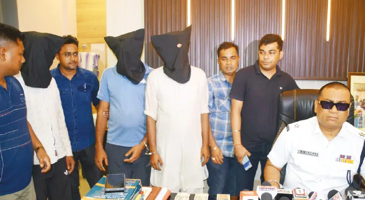 চম্পাসারিতে এটিএম লুট: গ্রেপ্তার ৩ দুষ্কৃতী