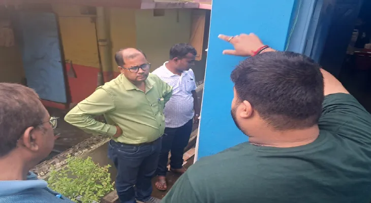 মোটর লাগিয়ে পানীয় জল নেওয়ার অভিযোগ, কড়া পদক্ষেপ পুরসভার