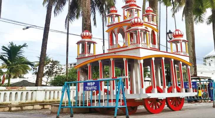 জৌলুস হারিয়েছে মাথাভাঙার মদনমোহন বাড়ির রথযাত্রার