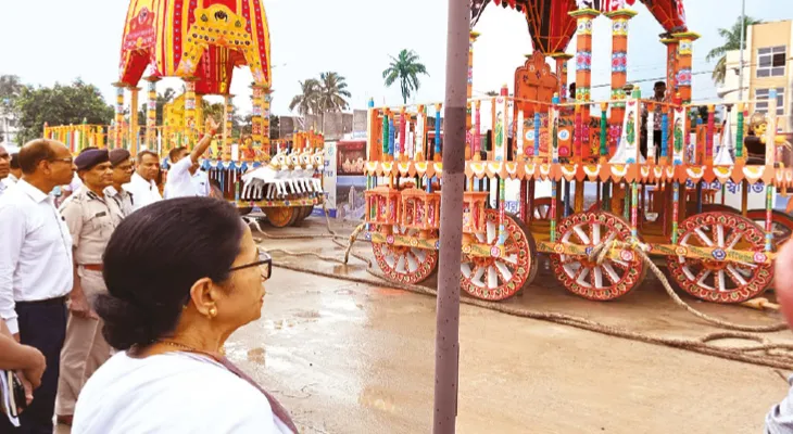 দীঘায় আজ দুপুর আড়াইটেয় গড়াবে রথ, তুঙ্গে উন্মাদনা, প্রস্তুতি খতিয়ে দেখলেন মুখ্যমন্ত্রী
