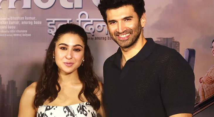 ‘মেট্রো ইন দিনো’ সিনেমার প্রচারে শহরে সারা আলি খান ও আদিত্য রায় কাপুর