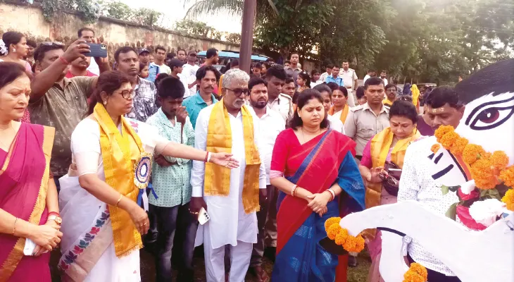 রথযাত্রায় ইংলিশবাজারের ২৩ নম্বর ওয়ার্ডে ভক্তের ঢল