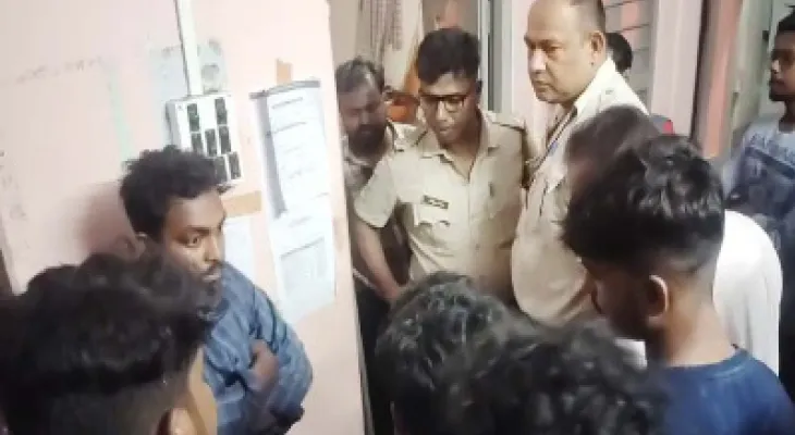 গুসকরায় ঋণদানকারী সংস্থার কর্মীর অস্বাভাবিক মৃত্যু, চাঞ্চল্য