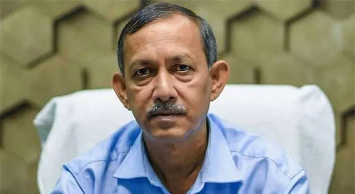 কেবল পাতার কাজে গাফিলতির অভিযোগ, গৌতম দেবকে নালিশ