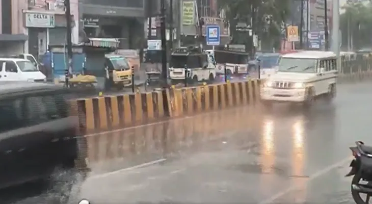 উত্তরপ্রদেশের মোরাদাবাদে ভারী বৃষ্টি
