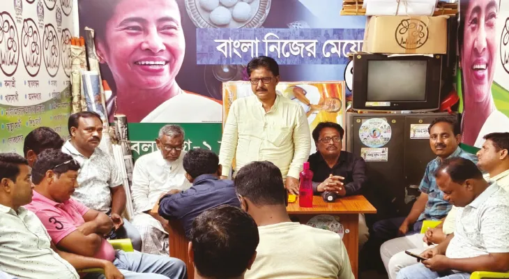 বেলডাঙা-১ দক্ষিণ ব্লকে একুশে জুলাইয়ের প্রস্তুতি, বাড়ছে ব্যস্ততা