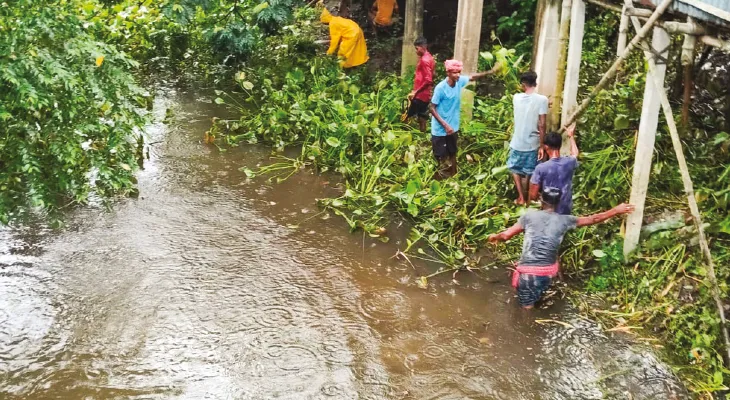 সোনারপুর ব্লকের খেয়াদহ ১ পঞ্চায়েত: তিন বছর পর ফের শুরু হল ১২টি খাল সংস্কারের কাজ