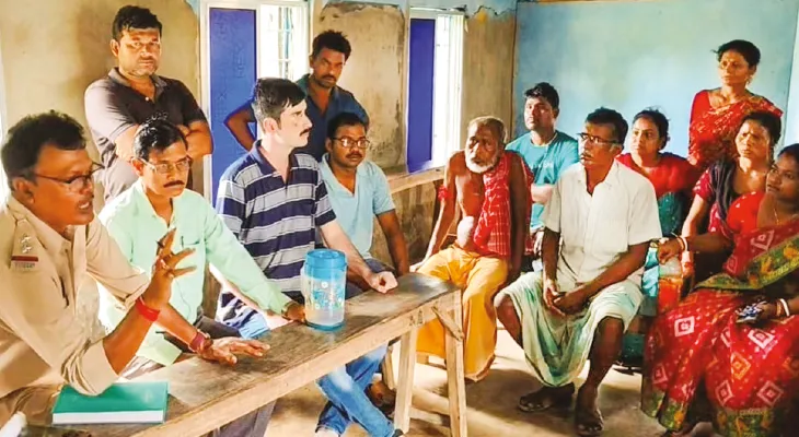 সঠিক সময়ে মেলে না খাবার, মিড ডে মিলের রান্নাঘরে তালা ঝুলিয়ে বিক্ষোভ