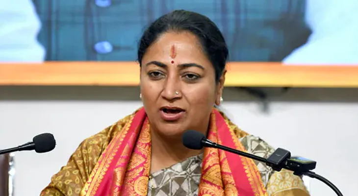 আগামী ২৯ অক্টোবর দিল্লিতে দূষণ রুখতে কৃত্তিমভাবে বৃষ্টির পরিকল্পনা, ঘোষণা মুখ্যমন্ত্রী রেখা গুপ্তার