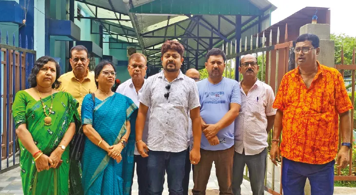 নতুন বসাতে গিয়ে ভেঙে যাচ্ছে পুরনো পাইপ, জল নিয়ে বাড়ছে হয়রানি
