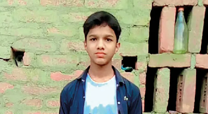হস্টেলে রহস্যমৃত্যু অষ্টমের ছাত্রের, কর্তৃপক্ষের বিরুদ্ধে মারধরের অভিযোগ