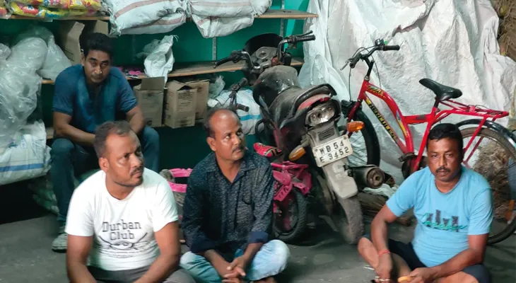বীরভূমের রামপুরহাটে ১২ কেজি গাঁজা সহ তিনজনকে গ্রেপ্তার করল পুলিস