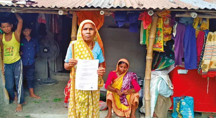 বৃদ্ধাকে মার জমি হাঙরদের, হাসপাতাল থেকে ফেরার পর পুড়িয়ে মারার হুমকি