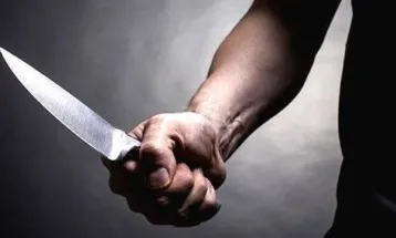 যোগীরাজ্যে ক্যাম্পাসে কলেজ ছাত্রীর উপর ছুরি নিয়ে হামলা