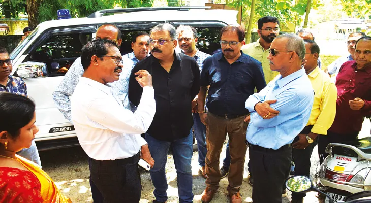 মাতৃসদনের পাশে হবে ৩০ শয্যার হাসপাতাল, স্বাস্থ্যদপ্তরকে নিয়ে জমি পরিদর্শন গৌতমের
