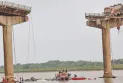 গুজরাতে সেতু বিপর্যয়ে মৃত্যু বেড়ে ১৯, নিখোঁজ ২