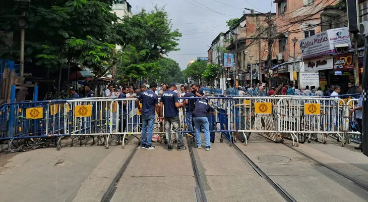 কংগ্রেসের লালবাজার অভিযানের কারণে বিবি গাঙ্গুলী থেকে লালবাজার অভিমুখী রাস্তায় যান চলাচল বন্ধ করল পুলিস