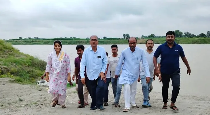 মুর্শিদাবাদের লক্ষ্মীপুর অঞ্চলে নদীতে ভাঙন! এলাকা পরিদর্শনে এলেন সাংসদ