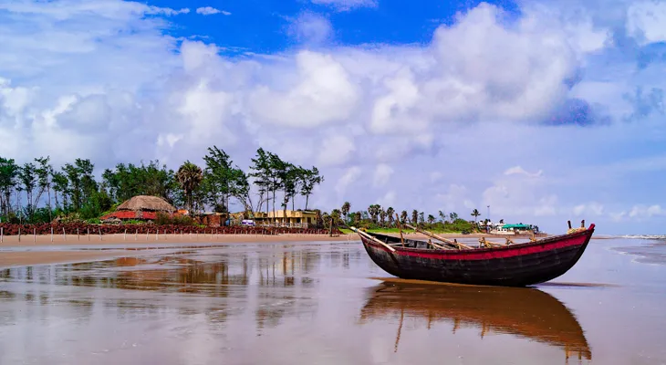 মন্দারমণিতে মেরিনড্রাইভের দু’কিলোমিটার রাস্তা সম্প্রসারণ না হওয়ায় সমস্যায় পর্যটকরা