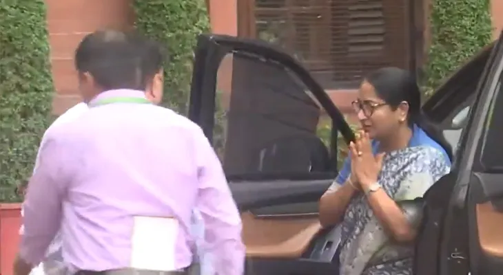 যমুনা নদীর সংস্কার সংক্রান্ত বিষয়ে আলোচনার জন্য কেন্দ্রীয় স্বরাষ্ট্রমন্ত্রী অমিত শাহের অফিসে গেলেন দিল্লির মুখ্যমন্ত্রী রেখা গুপ্তা