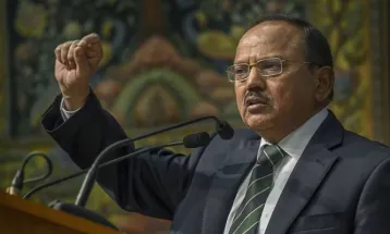 অপারেশন সিন্দুর: ভারতের কোনও ক্ষতি হয়েছে এমন একটি ছবি দেখান, বিদেশি সংবাদমাধ্যমগুলিকে চ্যালেঞ্জ দোভালের
