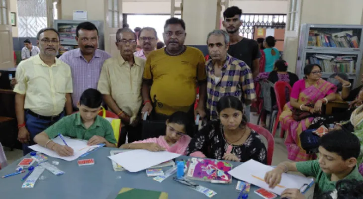 মালদহ দিলীপ স্মৃতি সঙ্ঘের পঁচাত্তর বছর বিশেষভাবে সক্ষমদের নিয়ে নাচ-গান, অঙ্কণ