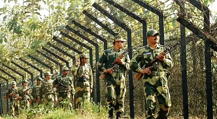 মুরুটিয়ায় ভারত-বাংলাদেশ সীমান্তে কাঁটাতারের বেড়ার মাঝে গেটের দাবি