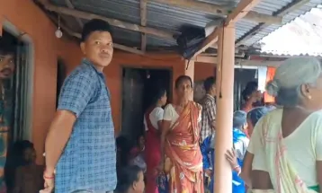 ধারাল অস্ত্র দিয়ে স্ত্রীকে খুন করে আত্মঘাতী স্বামী, চাঞ্চল্য জলপাইগুড়িতে
