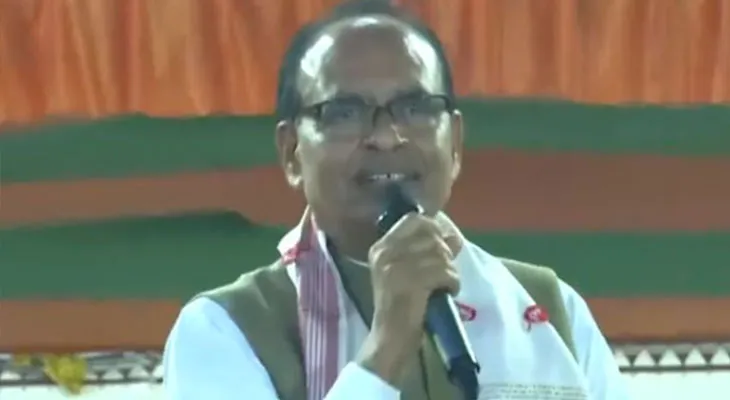 গ্রামোন্নয়ন প্রকল্পের বকেয়া নিয়ে নিশ্চুপ কেন্দ্র, সাক্ষাৎ এড়িয়ে গেলেন শিবরাজ, নয়াদিল্লিতে প্রকল্প পর্যালোচনা বৈঠক