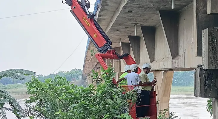 কাটোয়া মহকুমার সমস্ত সেতুর স্বাস্থ্য পরীক্ষা করছে পূর্ত দপ্তর