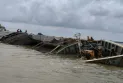 বারবার ছাইভর্তি বাংলাদেশি  জাহাজ ডুবে বিপন্ন মুড়িগঙ্গা