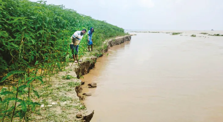 মালদহ-মুর্শিদাবাদে খুব বড় সমস্যা নদী ভাঙন: মুখ্যমন্ত্রী