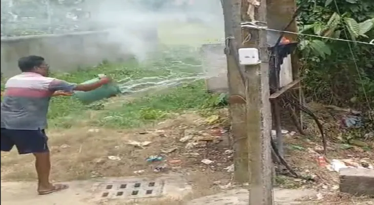 তারকেশ্বরে মন্দির সংলগ্ন ওয়ার্ডে ট্রান্সফরমারে আগুন, তীব্র চাঞ্চল্য