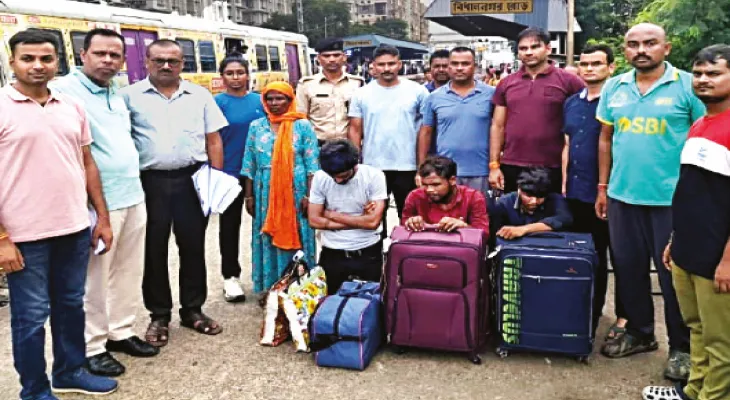 উল্টোডাঙা স্টেশনে আটক ৫১ কেজি গাঁজা