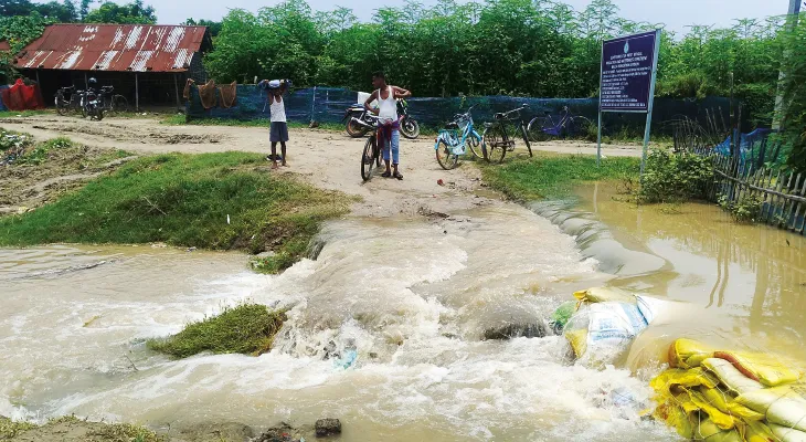 দোরগোড়ায় গঙ্গা! বন্যার শঙ্কা দুই হুকুমতটোলায়