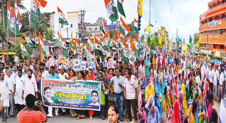 ভিনরাজ্যে বাংলাভাষীদের উপর অত্যাচারের প্রতিবাদে সুতাহাটায় পদযাত্রা তৃণমূলের