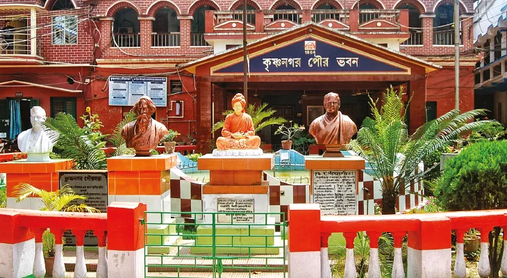 কৃষ্ণনগরে বেহাল পরিষেবা,  পুরসভাকে শোকজ রাজ্যের