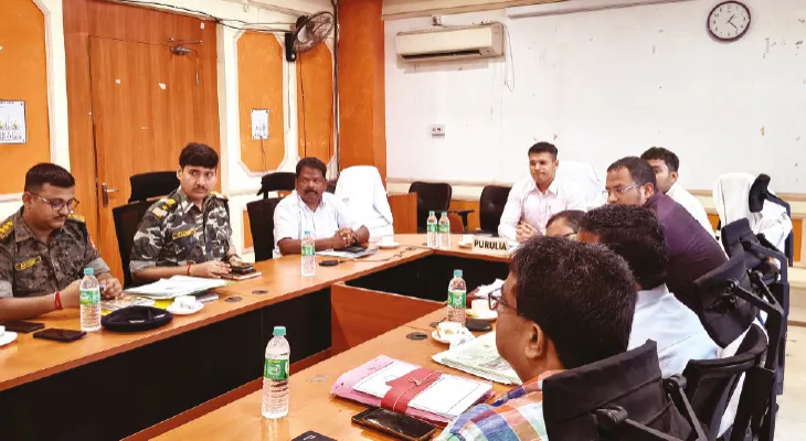 ধসের গর্তে পড়ে শিক্ষকের মৃত্যুতে প্রশাসনের তোপে জাতীয় সড়ক কর্তৃপক্ষ, তীব্র সমালোচনা