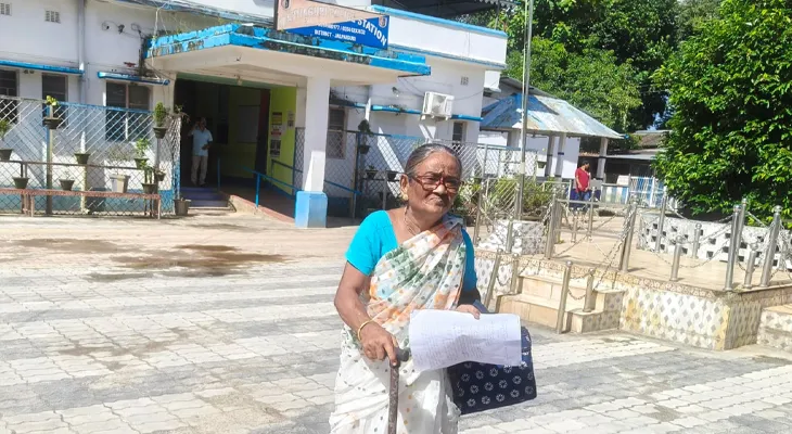পেনশন তুলে বাজার করতে গিয়ে বিপত্তি, ১১ হাজার টাকা খোয়ালেন বৃদ্ধা