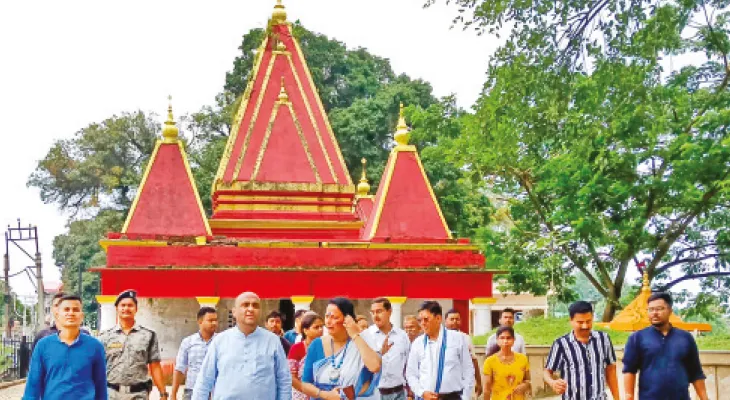 রাজবাড়ি দিঘি পরিদর্শনে এসজেডিএ চেয়ারম্যান