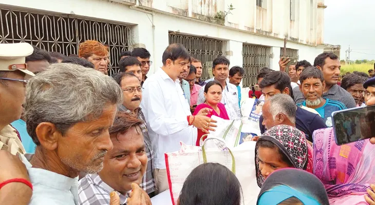 চক্রান্ত করেই না জানিয়ে জলাধার থেকে জল ছাড়া হচ্ছে, দাবি মন্ত্রী সুজিত বসুর