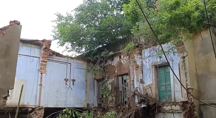 ফের কলকাতায় ভেঙে পড়ল পুরনো বাড়ি, ৩ শিশুসহ জখম ৭