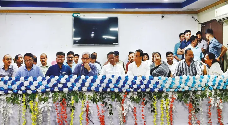 না জানিয়ে জল ছেড়ে বাংলার মানুষের উপর অত্যাচার করছে ডিভিসি: মানস