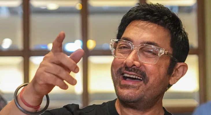 শাহরুখের প্রতিবেশী আমির